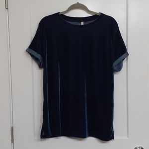 Short sleeve top